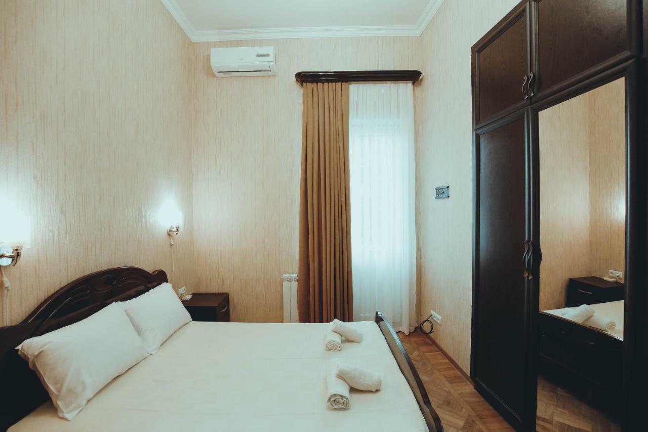 Anseza Hotel Kutaisi Exterior foto