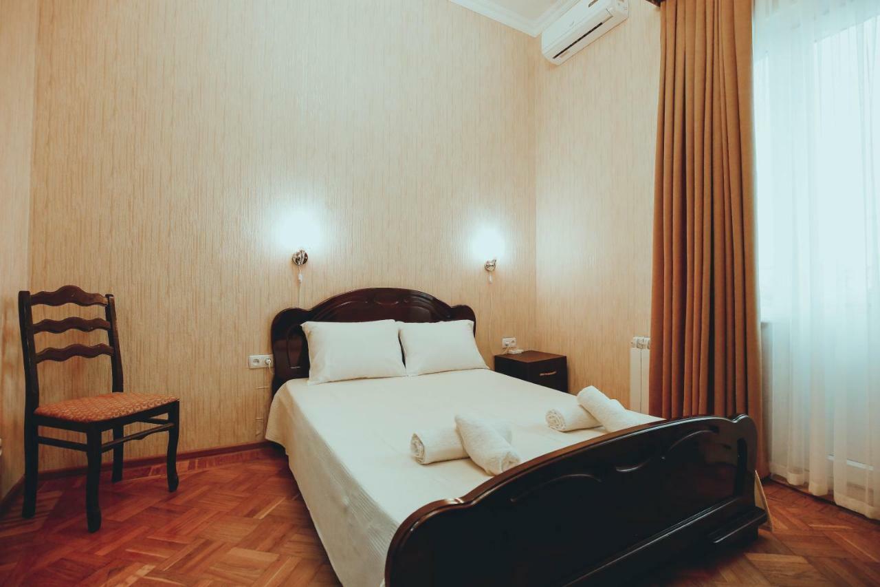 Anseza Hotel Kutaisi Exterior foto
