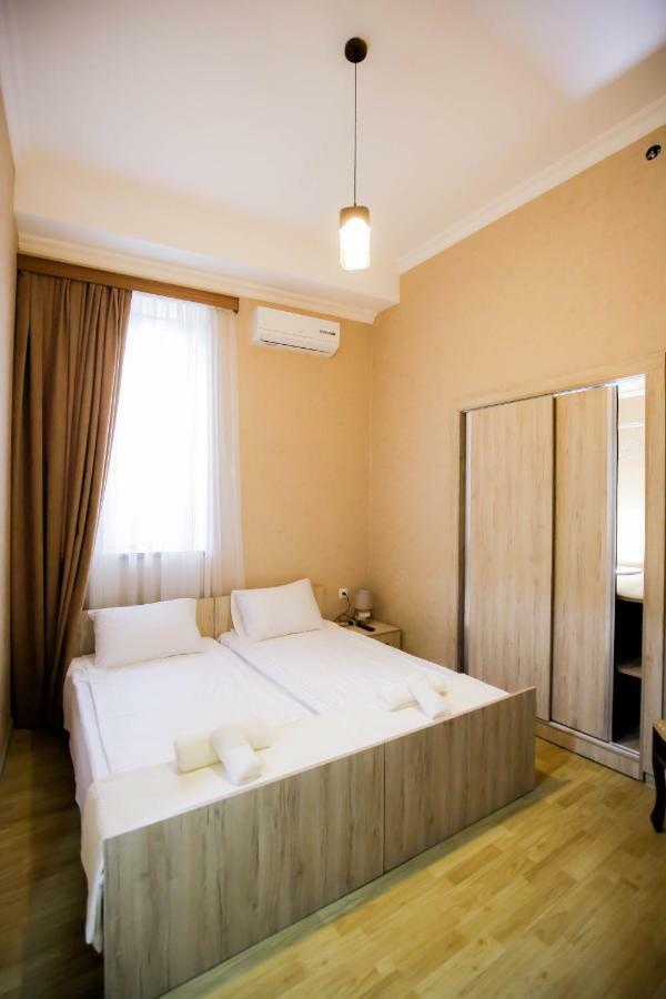 Anseza Hotel Kutaisi Exterior foto