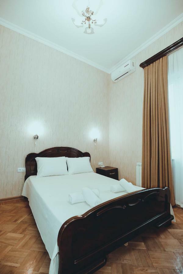 Anseza Hotel Kutaisi Exterior foto
